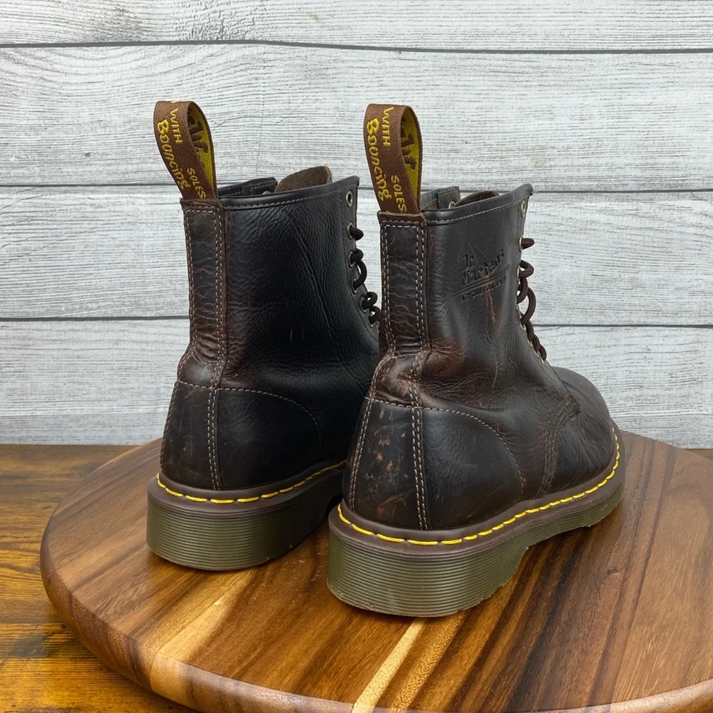 Dr Martens The Original 11822 Dark Brown Leather Crazy Horse Lace Up Boot Men 10